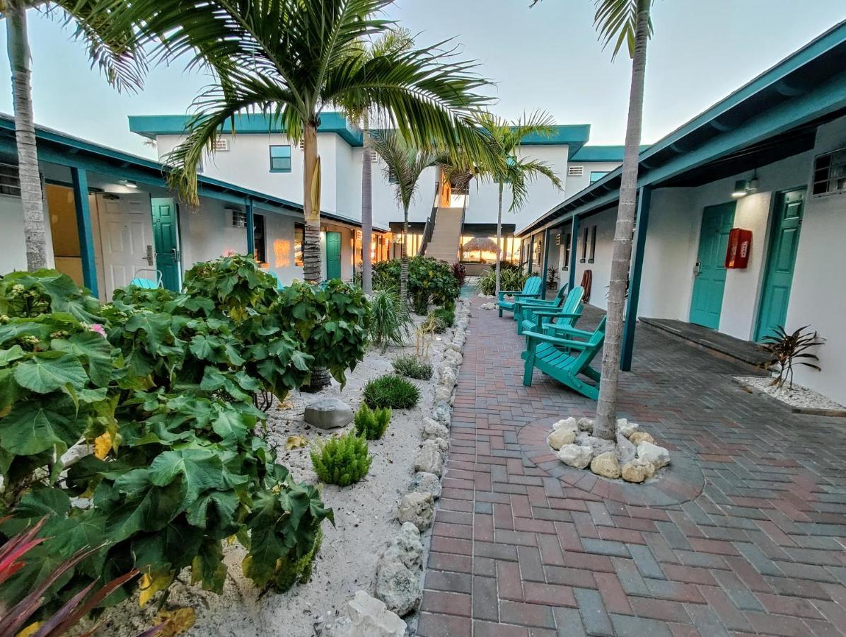 Tahitian Beach Resort Treasure Island Exterior foto