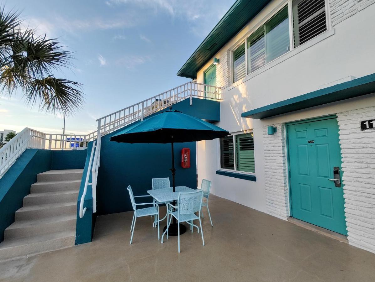 Tahitian Beach Resort Treasure Island Exterior foto