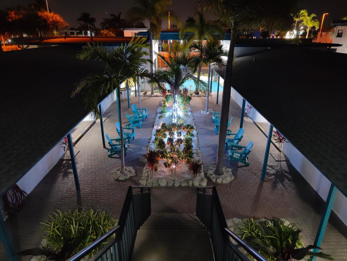 Tahitian Beach Resort Treasure Island Exterior foto