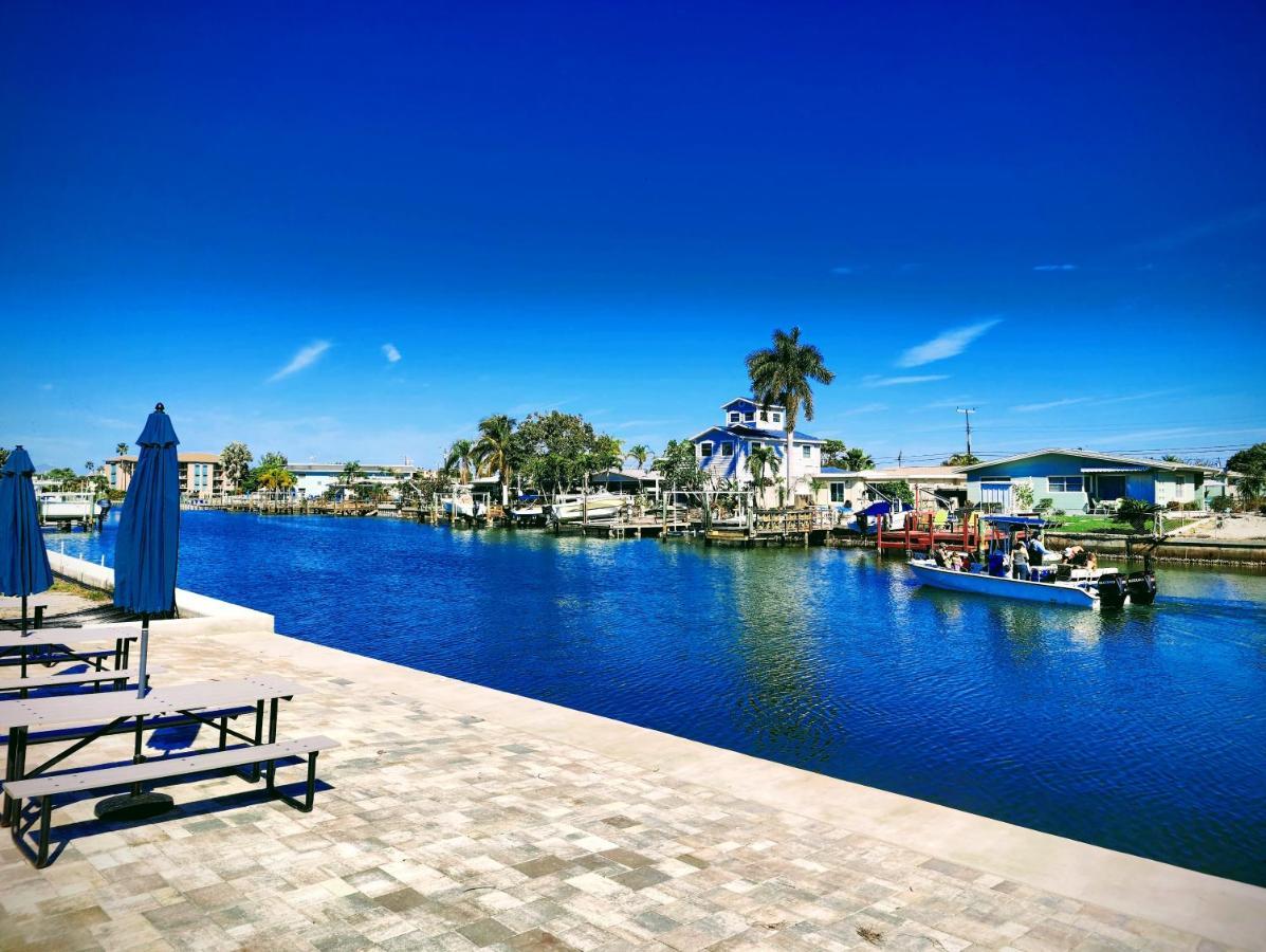 Tahitian Beach Resort Treasure Island Exterior foto