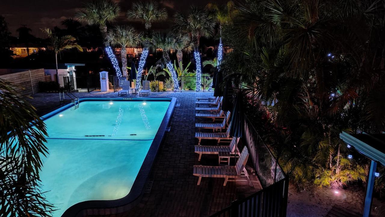 Tahitian Beach Resort Treasure Island Exterior foto