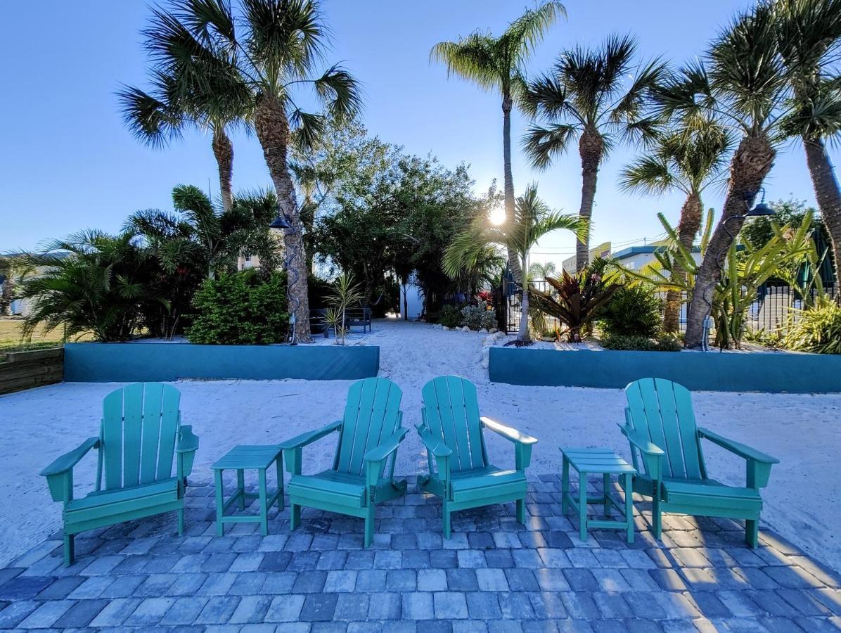 Tahitian Beach Resort Treasure Island Exterior foto